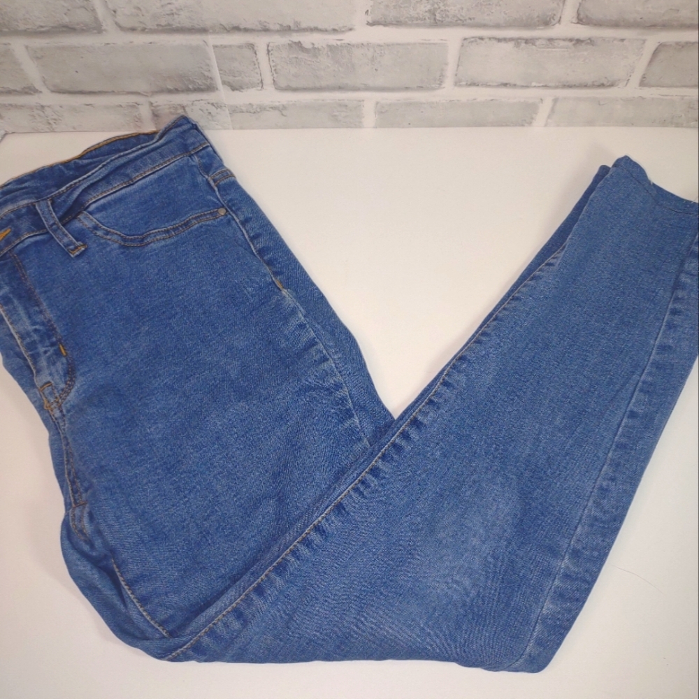 Sz. 8 Classic Blue Women's Jeans